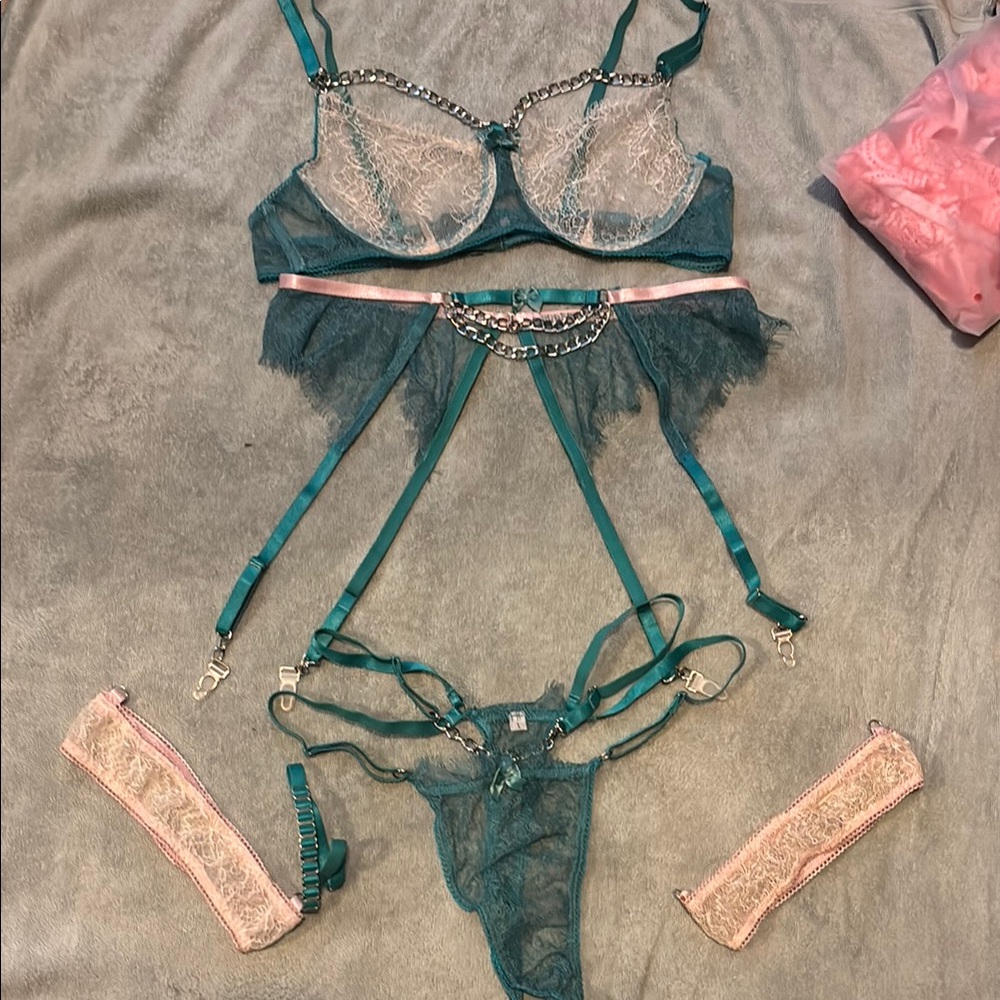 Elegant Teal and Pink Lingerie Set
